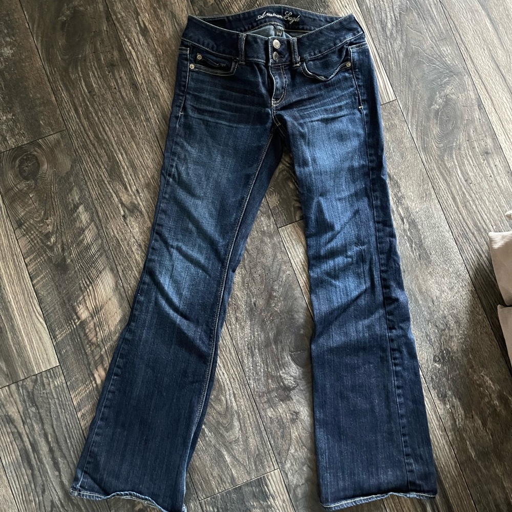 Womens American eagle stretch artist jeans